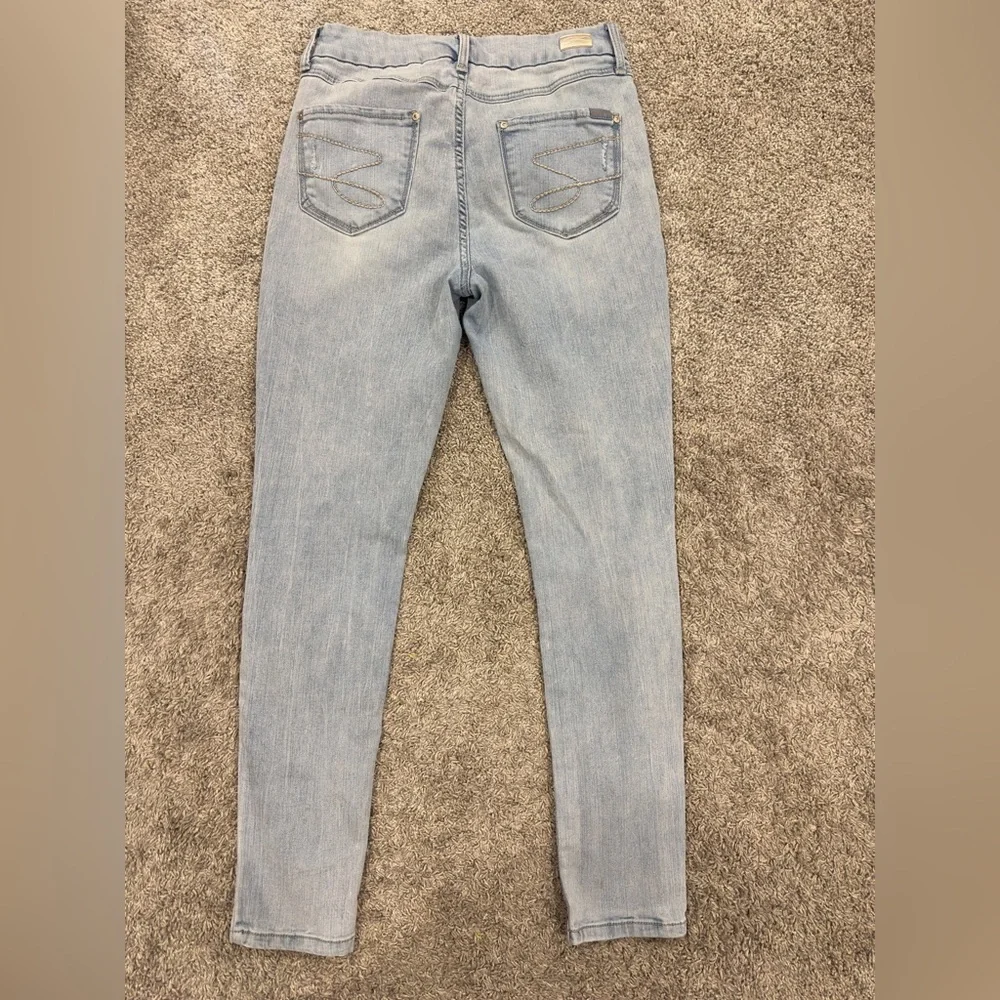 Seven7 Light Wash Distressed Skinny Jeans | Women's Size 8 | Stretch Denim